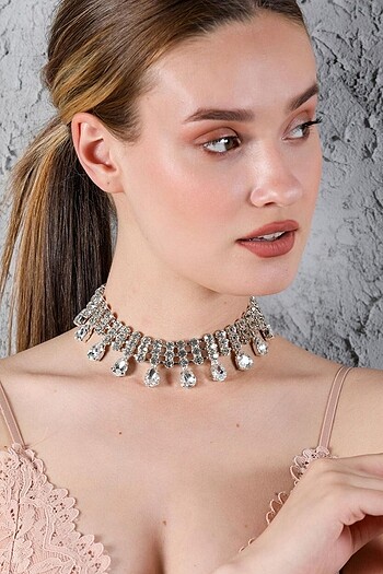 Beden Taşlı Choker Kolye