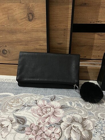 Avon Siyah çanta