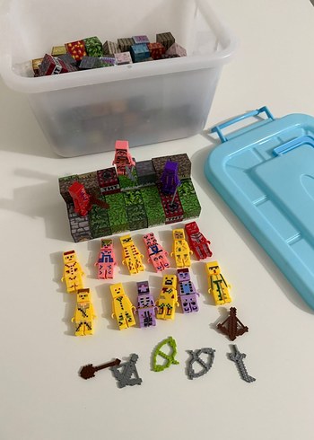 Renkli Minecraft Temalı Aksiyon Figürleri Seti