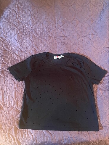 s Beden Koton siyah delikli crop