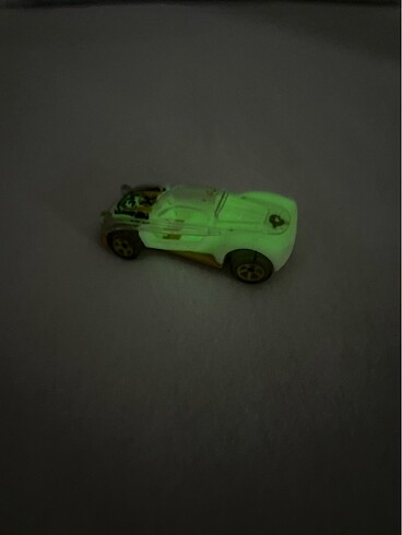 Almanya?dan alınmıştır karanlıkta parlayan araba - Görsel 3