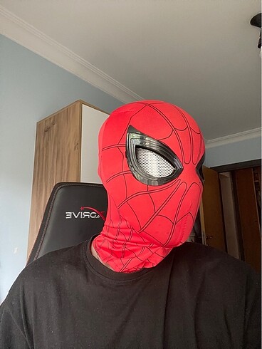  Spider-Man maskesi( göz kırpan model )