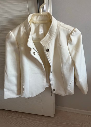 s Beden Düğmeli Beyaz Kadın Blazer Ceket