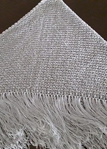 Simli ipten örülmüş şal - Görsel 5