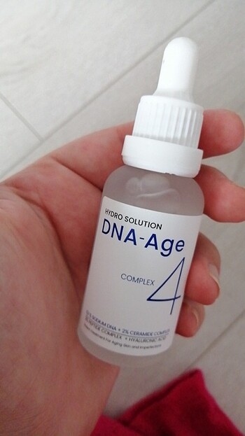 Hydro solution dna age complex 4