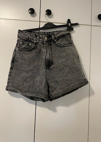 Gri Bel Kemerli Kadın Kot Şort - Görsel 6