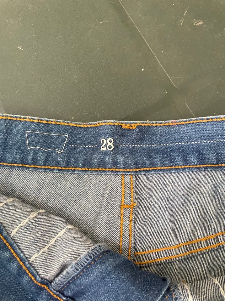 Düğmeli Mavi Mini Kot Şort - Görsel 3