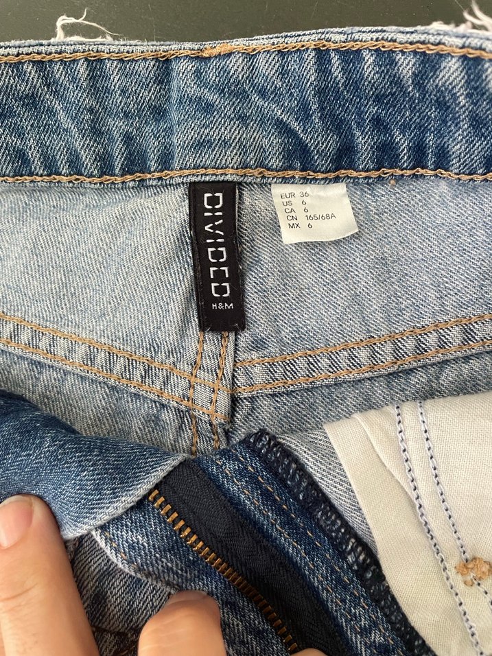 Gri Mavi Bol Kesim Mini Denim Şort - Görsel 2