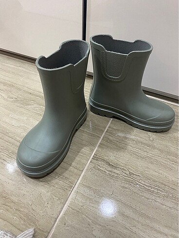 26 Beden Igor Yağmur Botu Tokio