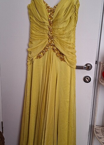 38 Beden sarı Renk Gece elbisesi 