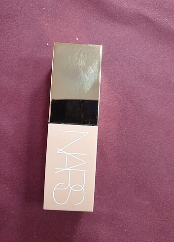 Nars dolce vita likit allik