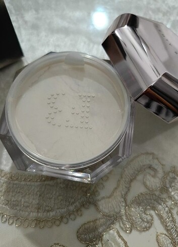 Fenty beauty pudra 