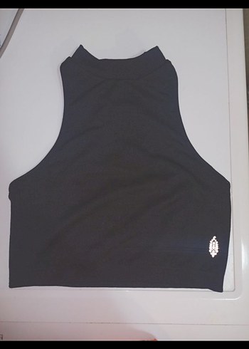 Free People Yüksek Yakalı Kolsuz Crop Üst - Görsel 4