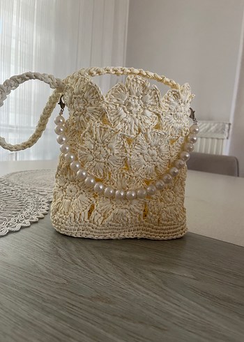 Beyaz Nakışlı Dantel Örgü Kadın Çantası
