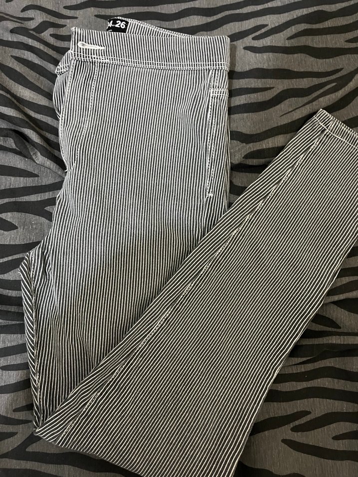 Gri Çizgili Kadın Denim Pantolon - Görsel 5