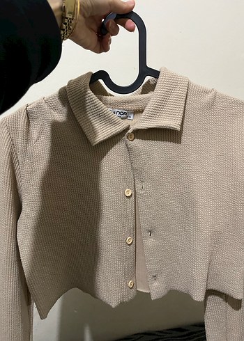 Bej Düğmeli Kadın Uzun Kollu Gömlek - Görsel 3