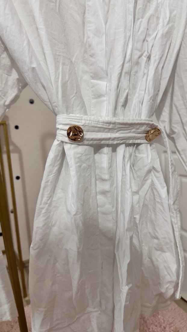 Beyaz Kemerli gold detay gömlek - Görsel 2