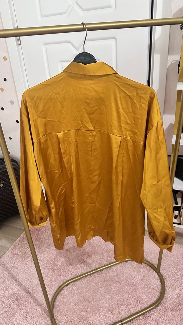 Sarı Uzun Kollu Dökümlü Kadın Gömlek - Görsel 3