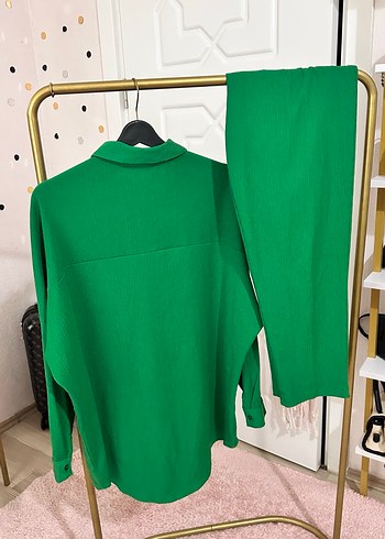 Yeşil Uzun Kollu Pliseli Kadın Takım - Görsel 2