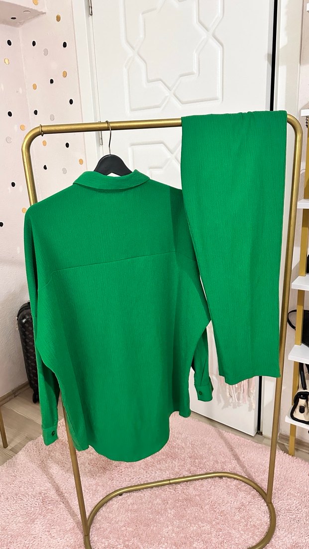 Yeşil Uzun Kollu Pliseli Kadın Takım - Görsel 2
