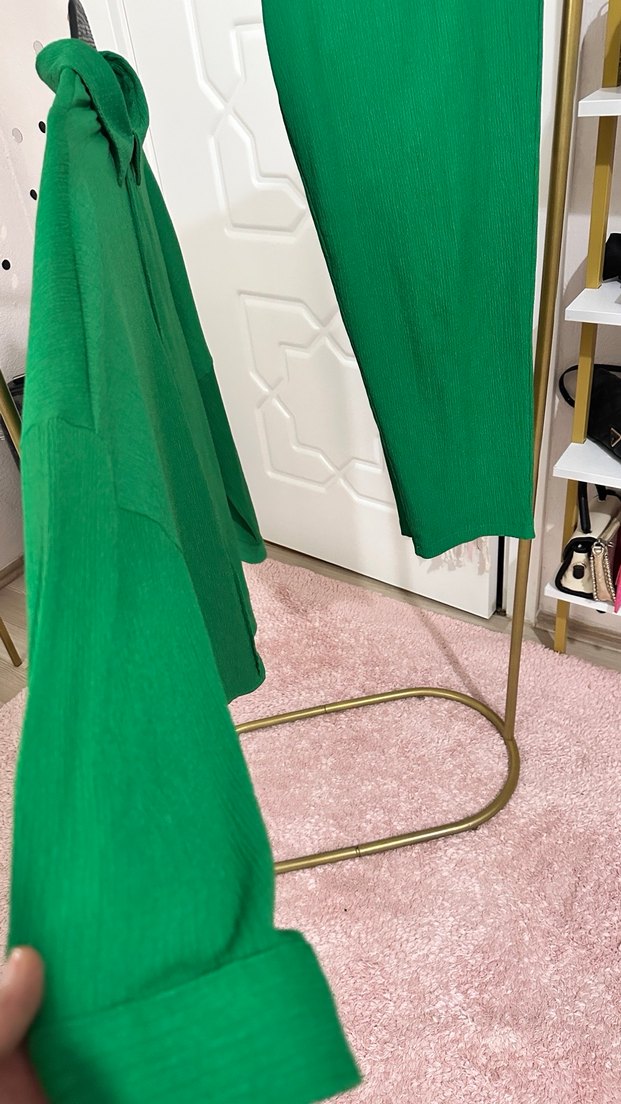 Yeşil Uzun Kollu Pliseli Kadın Takım - Görsel 3