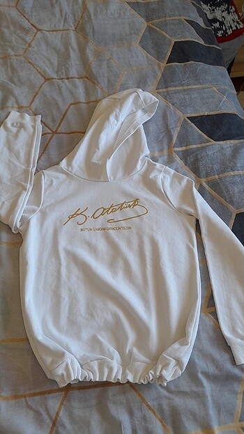 LCW Atatürk temalı sweatshirt 