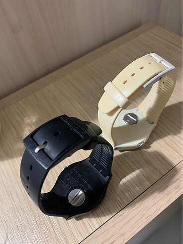 Beden siyah Renk Swatch saat