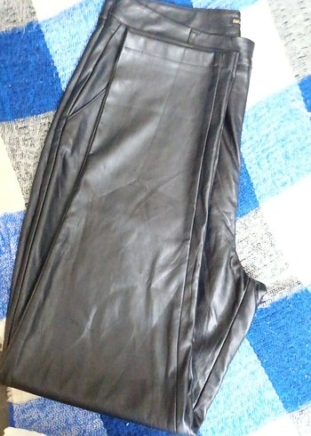 Kadın Siyah Deri pantolon - Görsel 3