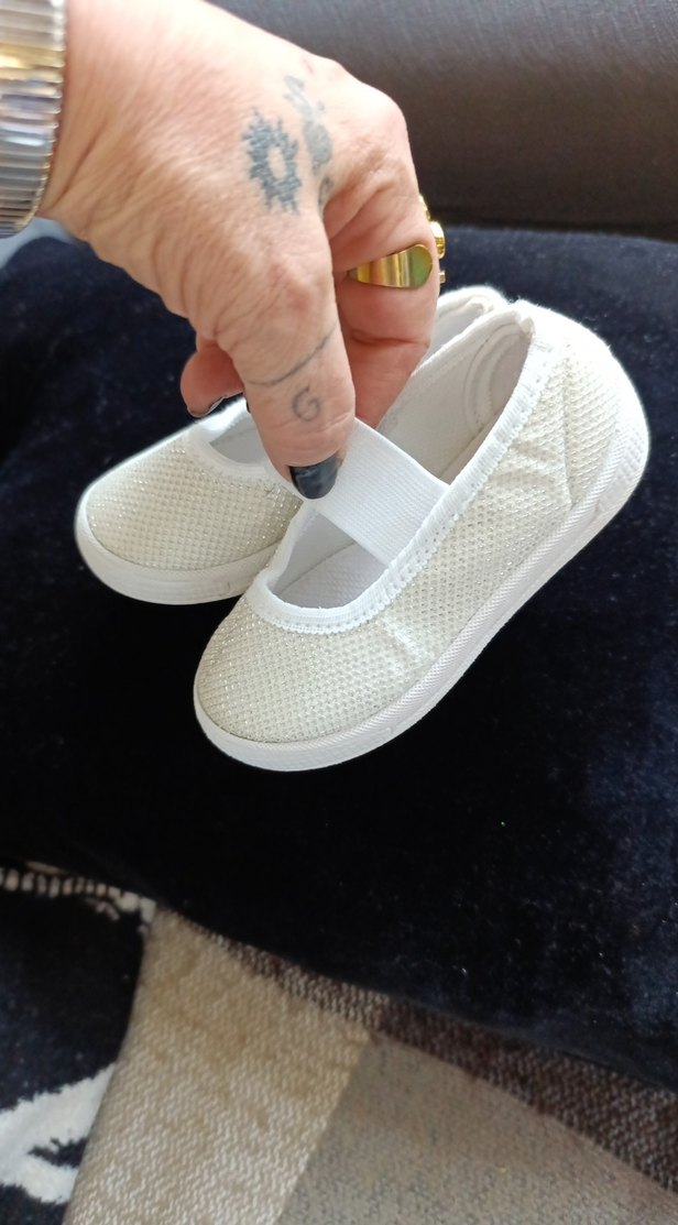 Kız Çocuk Beyaz Cırt Cırtlı Babet Ayakkabı - Görsel 2