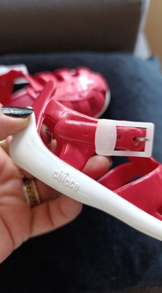 Kız Çocuk Kırmızı Tokalı Kauçuk Terlik - Görsel 3