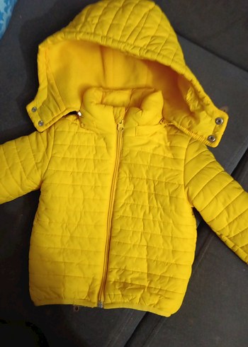 Sarı Kapüşonlu Erkek Çocuk Mont - Görsel 2