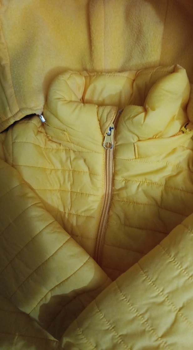 Sarı Kapüşonlu Erkek Çocuk Mont - Görsel 4