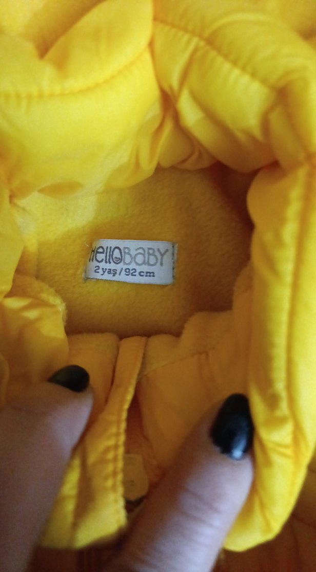 Sarı Kapüşonlu Erkek Çocuk Mont - Görsel 5