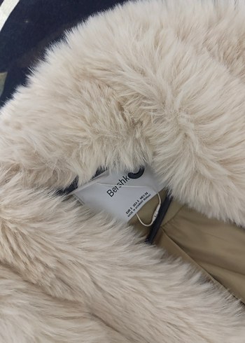 Bej Kadın Uzun Kürklü Kaban - Görsel 2