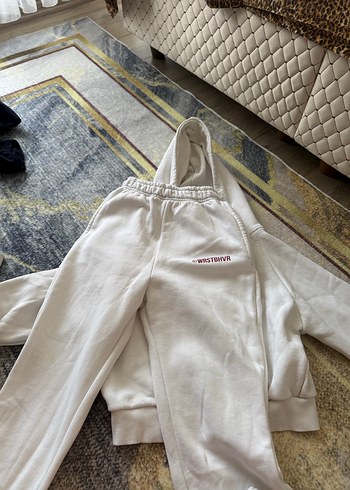 Kadın Beyaz Kapüşonlu takım - Görsel 2