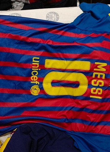 Messi İkonik Forma 