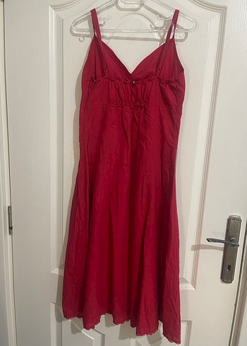 Kırmızı V Yakalı Keten Midi Elbise - Görsel 2