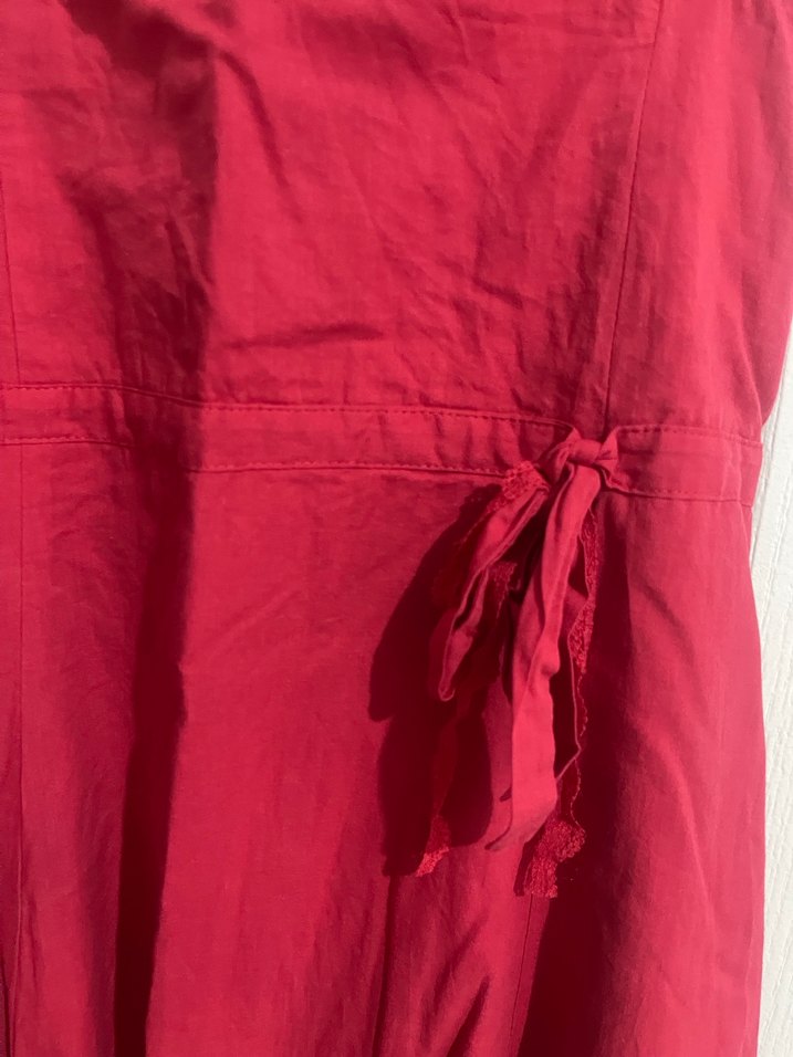 Kırmızı V Yakalı Keten Midi Elbise - Görsel 3