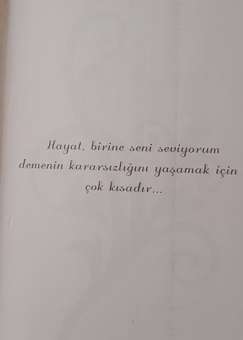  Mart Menekşeleri - Sarah Jio