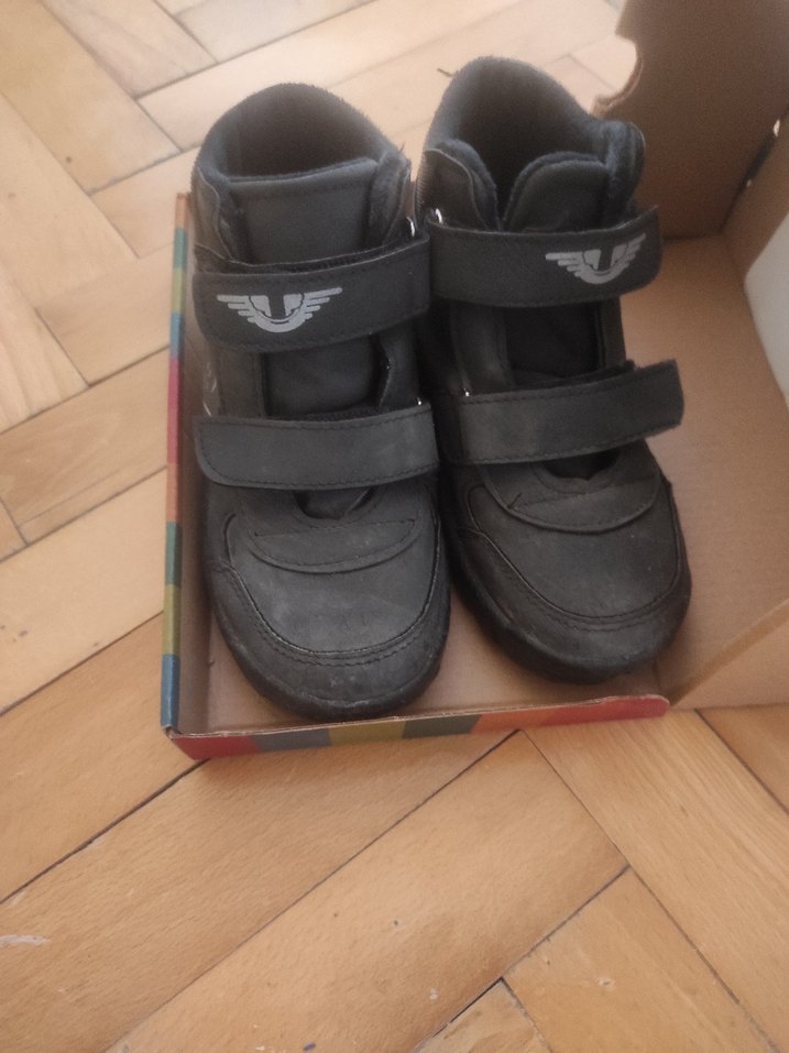 Erkek Çocuk Siyah Bot çok iyi durumda dolapta tozlanmış sadece - Görsel 5