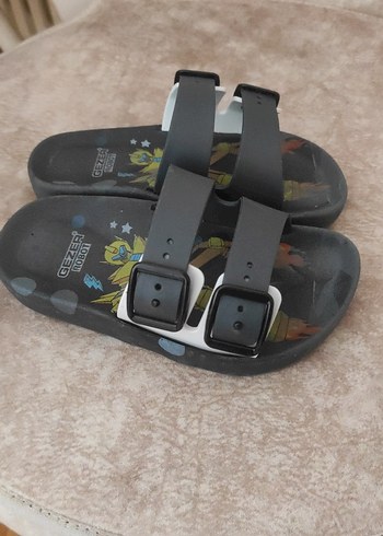 Gri Tokalı Erkek Çocuk Terlik hediye geldi küçük numara - Görsel 3