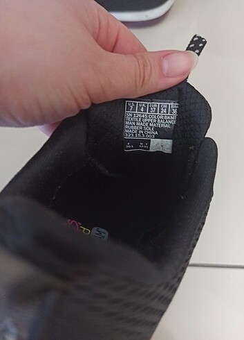 37 Beden Skechers kadın spor ayakkabı 