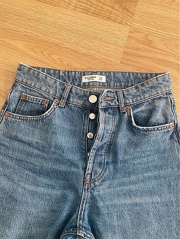 Pull and Bear Pull and bear straight jean