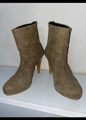 Diğer Bej Süet Stiletto Topuklu Kadın Bot