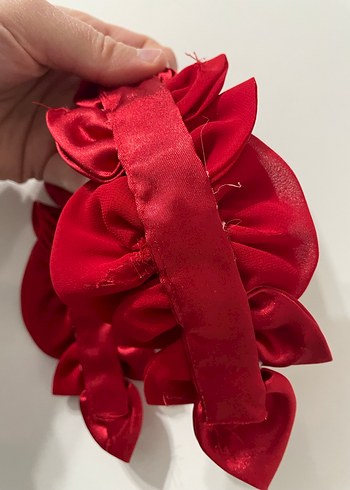 Kırmızı Fırfırlı Saten Saç Aksesuarı - Görsel 4