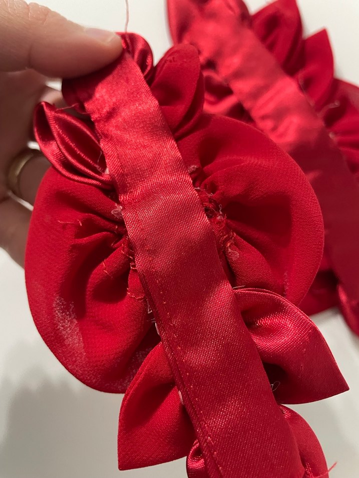 Kırmızı Fırfırlı Saten Saç Aksesuarı - Görsel 3