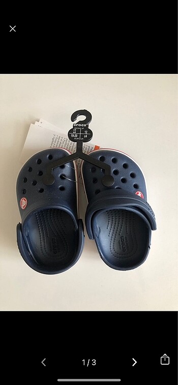 Crocs 19 no