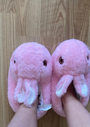 Gezer Pembe Kürklü Tavşan Detaylı Kadın Ev Terliği