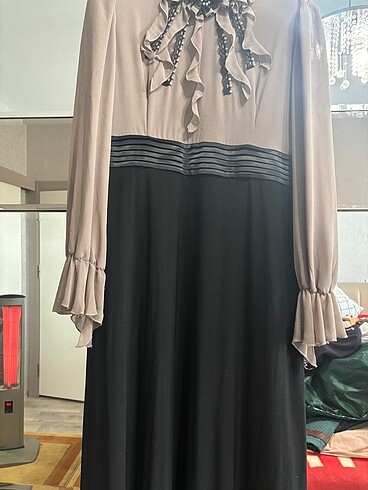 Diğer elbise bi kaç kez kullanıldı