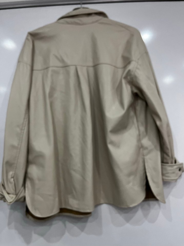 Düğmeli Bej Deri Kadın Ceket - Görsel 3